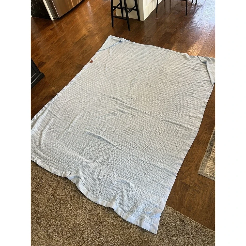 Vintage Tennessee Woolen Mills Blue Acrylic Woven Satin Trim Blanket USA 86 X 69